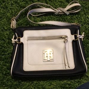 Authentic Tommy Hilfiger purse. Like new